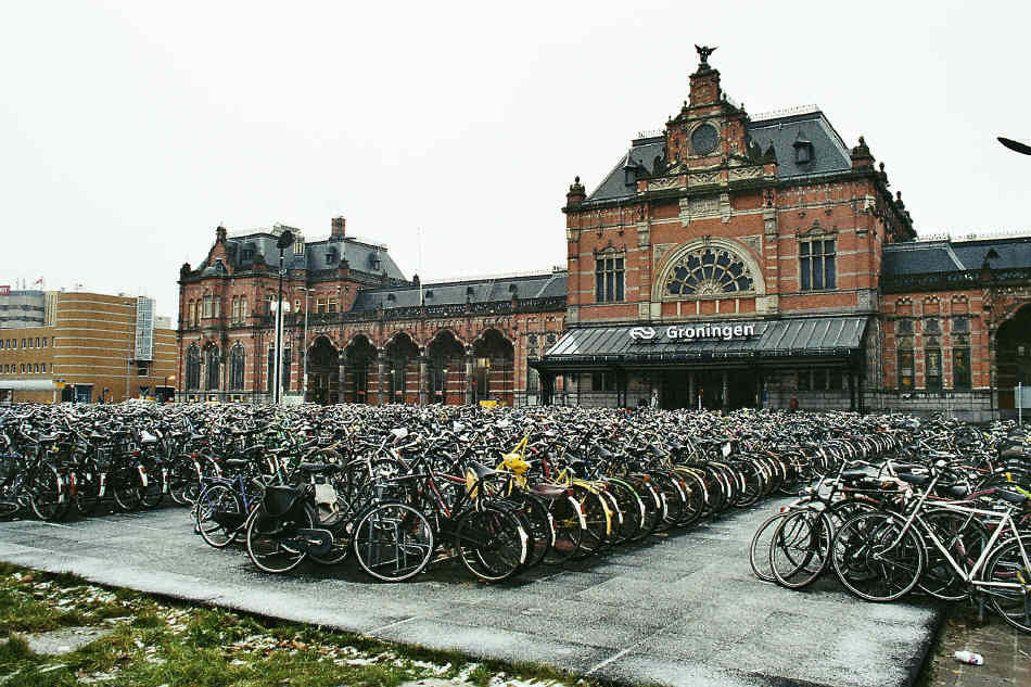 Як велосипед став основним видом транспорту у Гронінгені