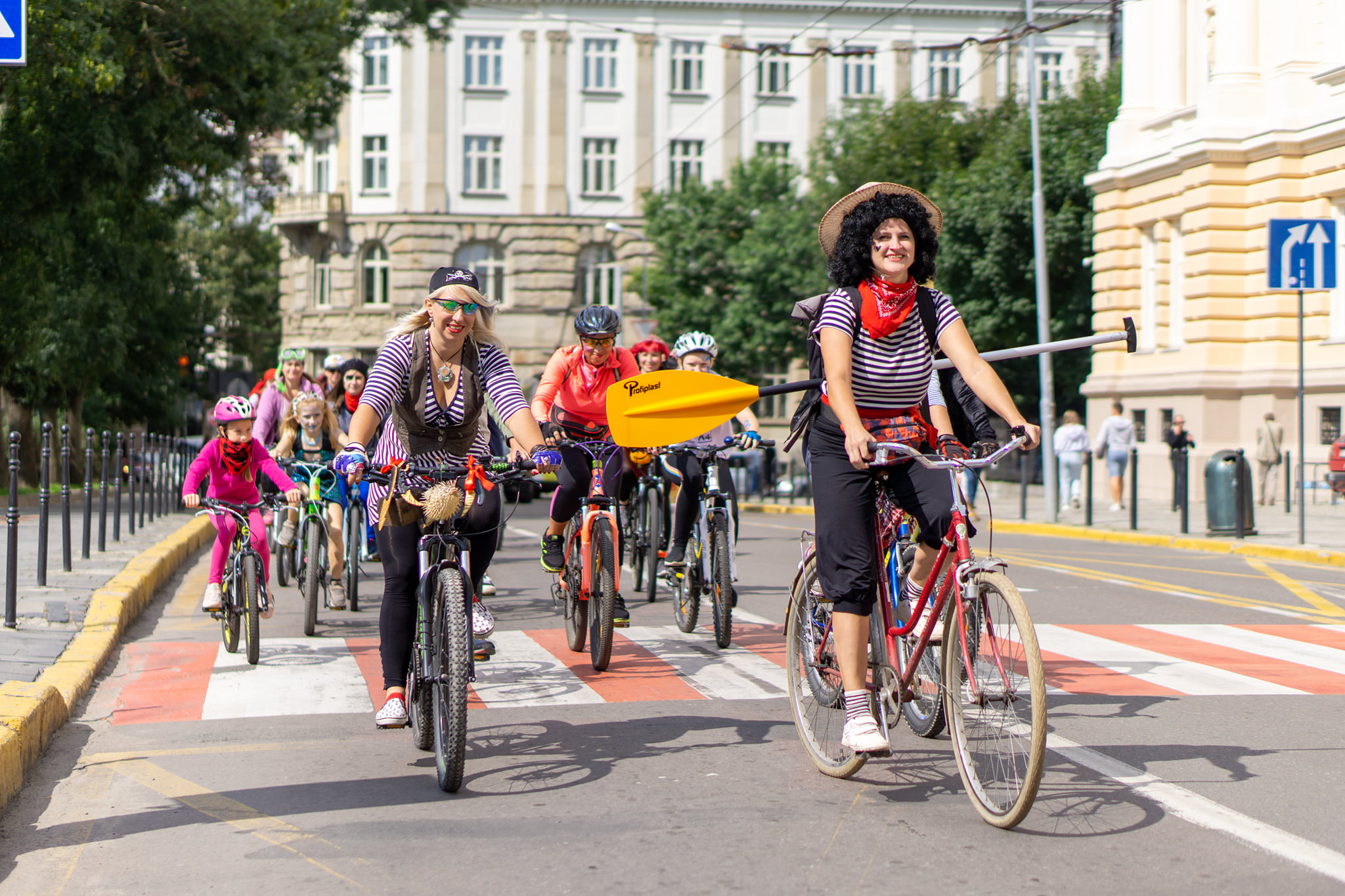  Показ фільму “Вело проти Авто” (Bikes vs Cars) у рамках “Велодня- 2015” 