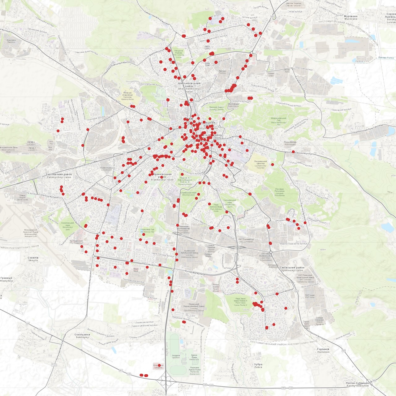 Карта Львова і околиць, на які кілька сотень точок червоного кольору з помітним скупченням у центрі